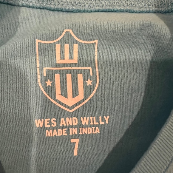 Wes and Willy Kids Sleeveless Blue Graphic Top - Picture 3 of 3